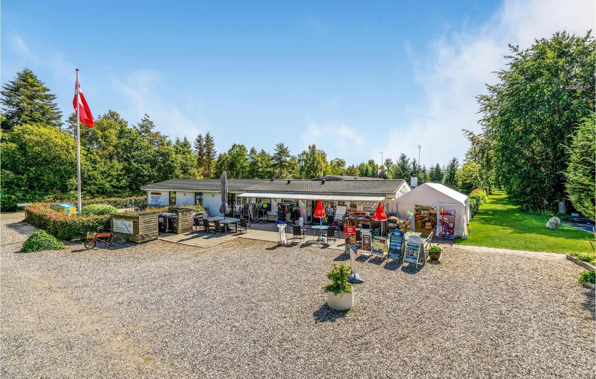 3 Bedroom Cozy Home In Fårvang Exteriér fotografie